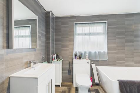 bath &amp; shower room