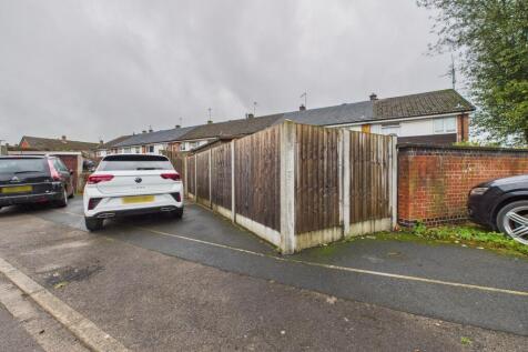 parking space to the rear