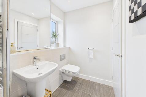 bath &amp; shower room