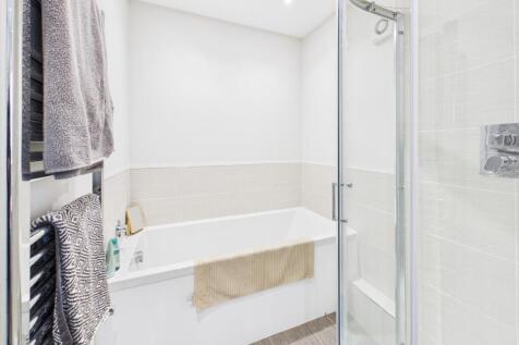 bath &amp; shower room