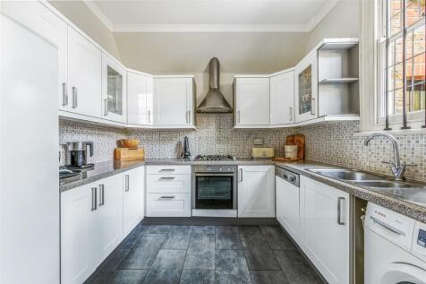 34 Regina Road Kitch 2.jpg