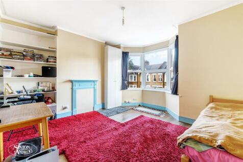 124 Elthorne Avenue-14.jpg
