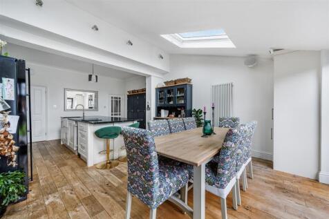 38 Graham Avenue-6.jpg