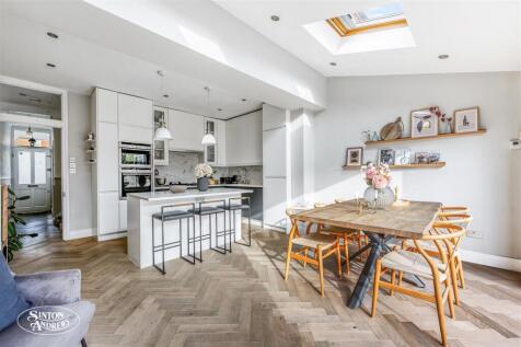 77 Salisbury Road-9.jpg