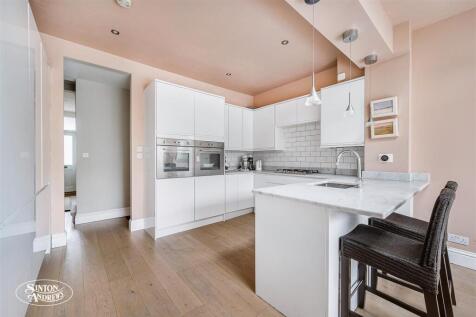 33 Green Avenue-5.jpg