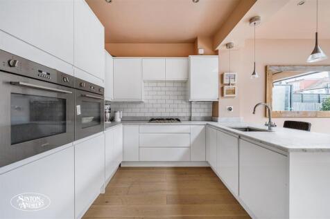 33 Green Avenue-6.jpg