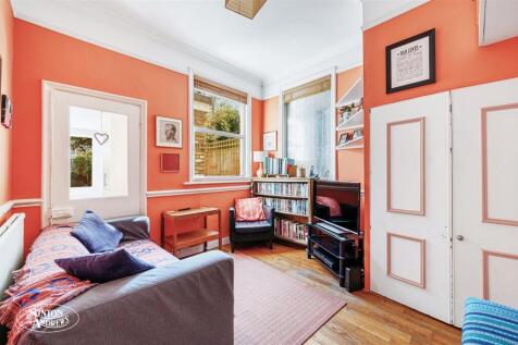 26 Lavington Road-16m.jpg