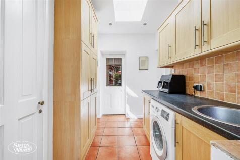 26 Lavington Road-20.jpg