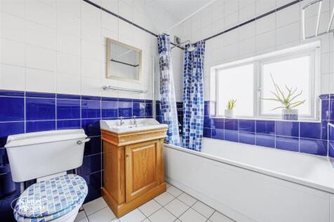 26 Lavington Road-22.jpg