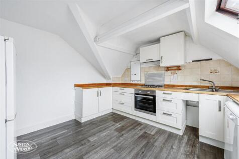 Flat C, 3 Somerset Road  (3).jpg