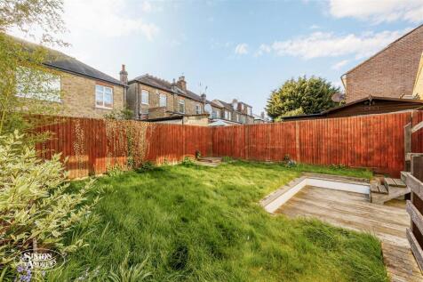 69 Highview Road-11.jpg