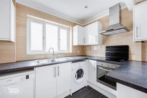 Flat 3, 2a Leyborne Avenue-6.jpg