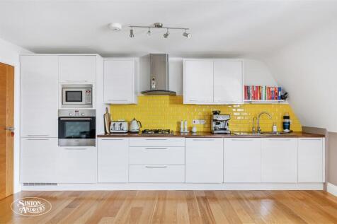 Flat 5  Harrington Court-6.jpg