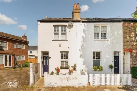 104 Cranmer Avenue-1.jpg