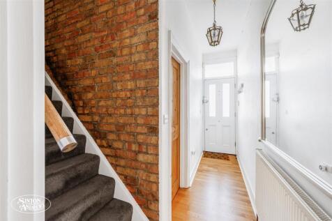 104 Cranmer Avenue-17.jpg