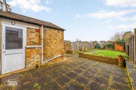 60 Haslemere Avenue-6.jpg