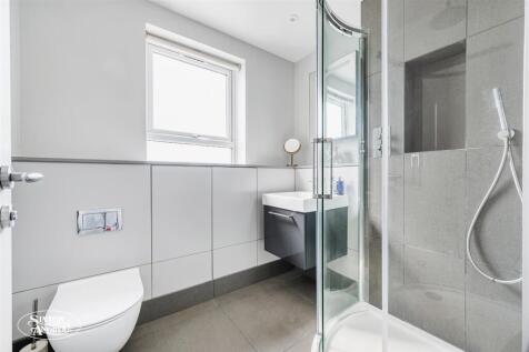 15 Kemsley Court-11.jpg