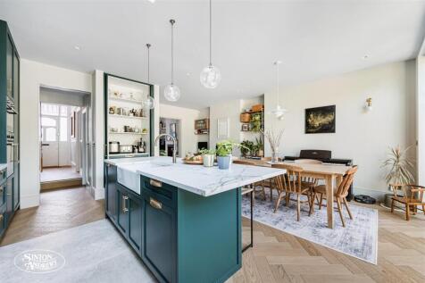 19 Whitehall Road-10.jpg