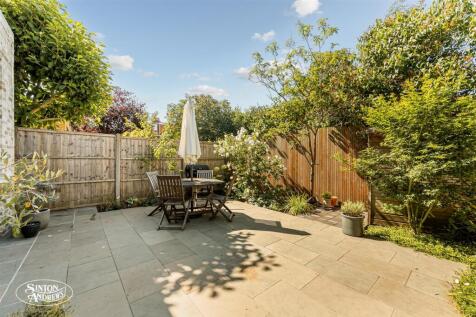19 Whitehall Road-13.jpg
