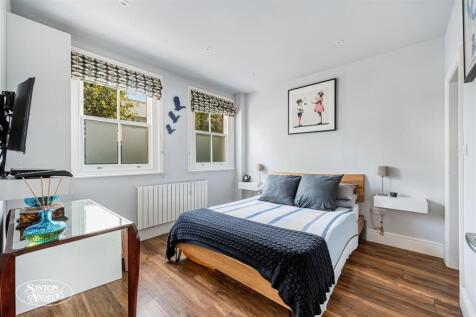 Fat 1, 2 Lyncroft Gardens-12.jpg