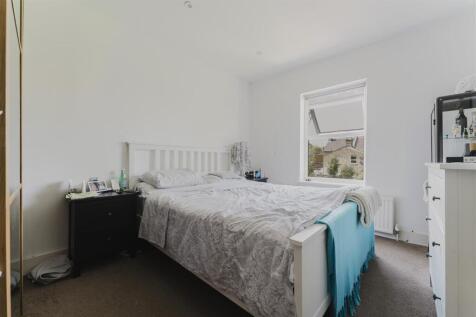 35 S J A Bed 1.jpg