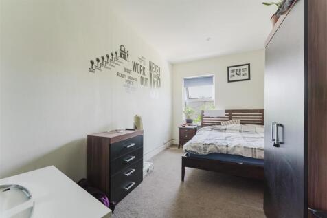 35 S J A Bed 2.jpg