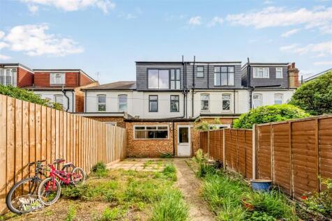 20 Graham Avenue-14.jpg