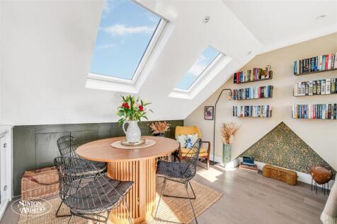 90a Darwin Road-4.jpg