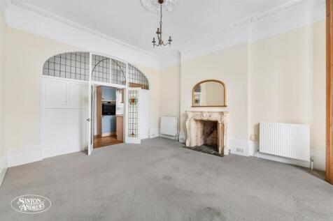 2C Churchfield Road-4.jpg