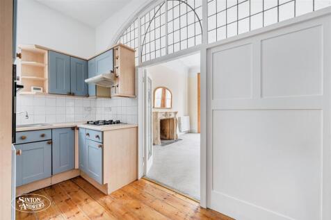 2C Churchfield Road-6.jpg