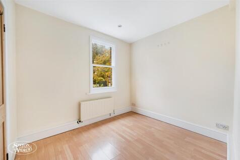 2C Churchfield Road-7.jpg