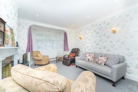 front room 1.jpg
