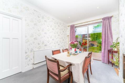 dining room 1.jpg