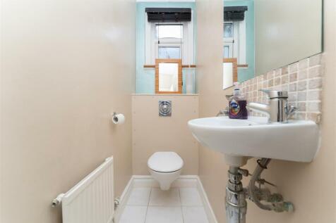 36a Station WC.jpg