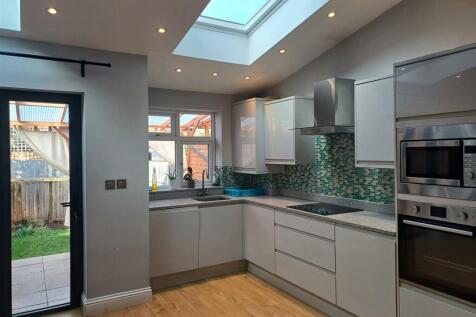 Lee Road new Kitchen 2a.jpg