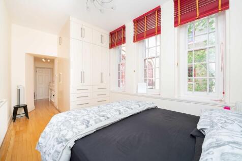 37 Osterley Bed 1.jpg