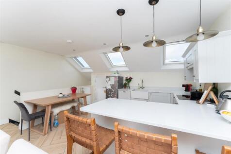 112 DBR Kitch 3.jpg
