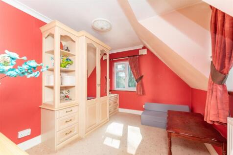 The Fairway Bed 4.jpg
