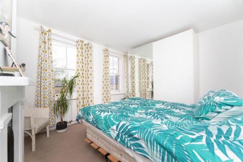 54 Rosebank Bed 1.jpg