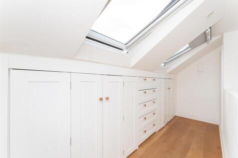 54 Rosebank dressing area.jpg