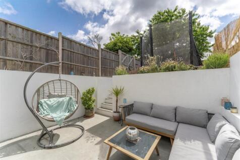 117 SGR Patio.jpg
