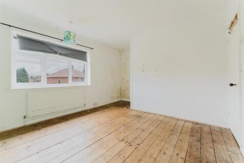 146 Westcott Bed 1a.jpg
