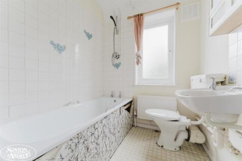 44 Westcott Bath.jpg