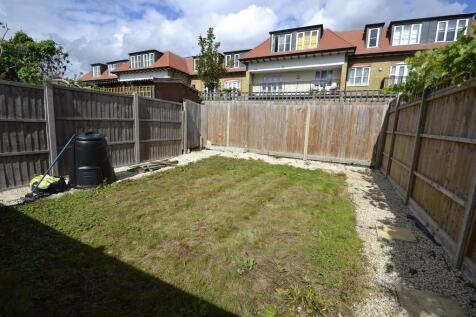 17a Milton Gdn.jpg
