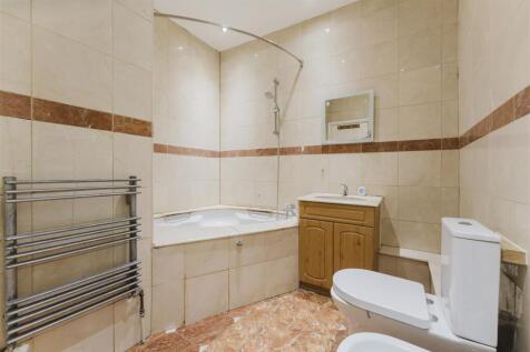 24 Osterley bath.jpg