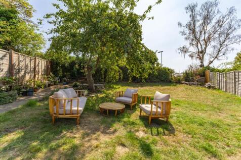 81a T C garden 2.jpg