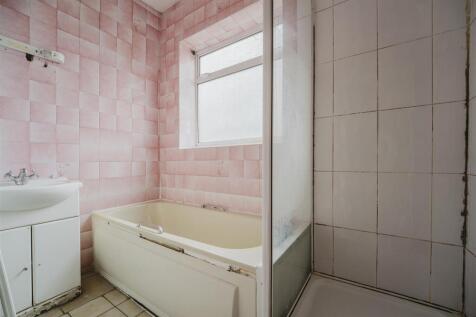 170 Framfield Bath.jpg