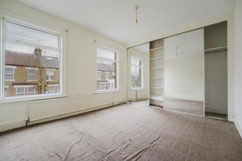 170 Framfield Bed 1.jpg