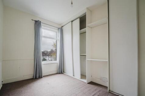 170 Framfield Bed 3.jpg