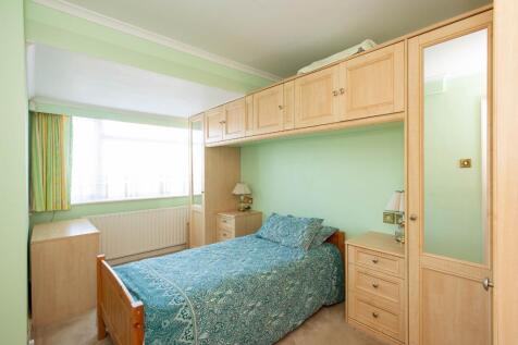 RECEPTION/BEDROOM 4